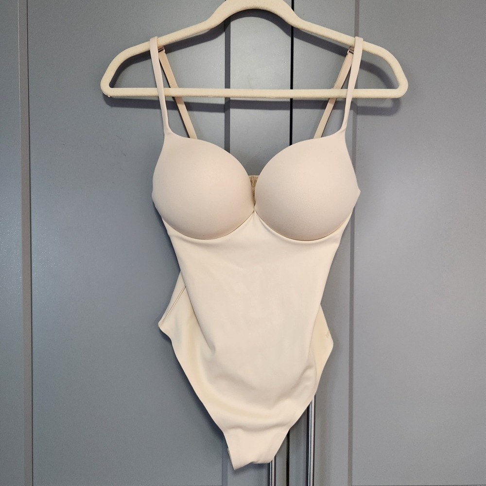 New Women's SKIMS Ultimate Thong Bodysuit Sand Push-Up Thong Size S Small